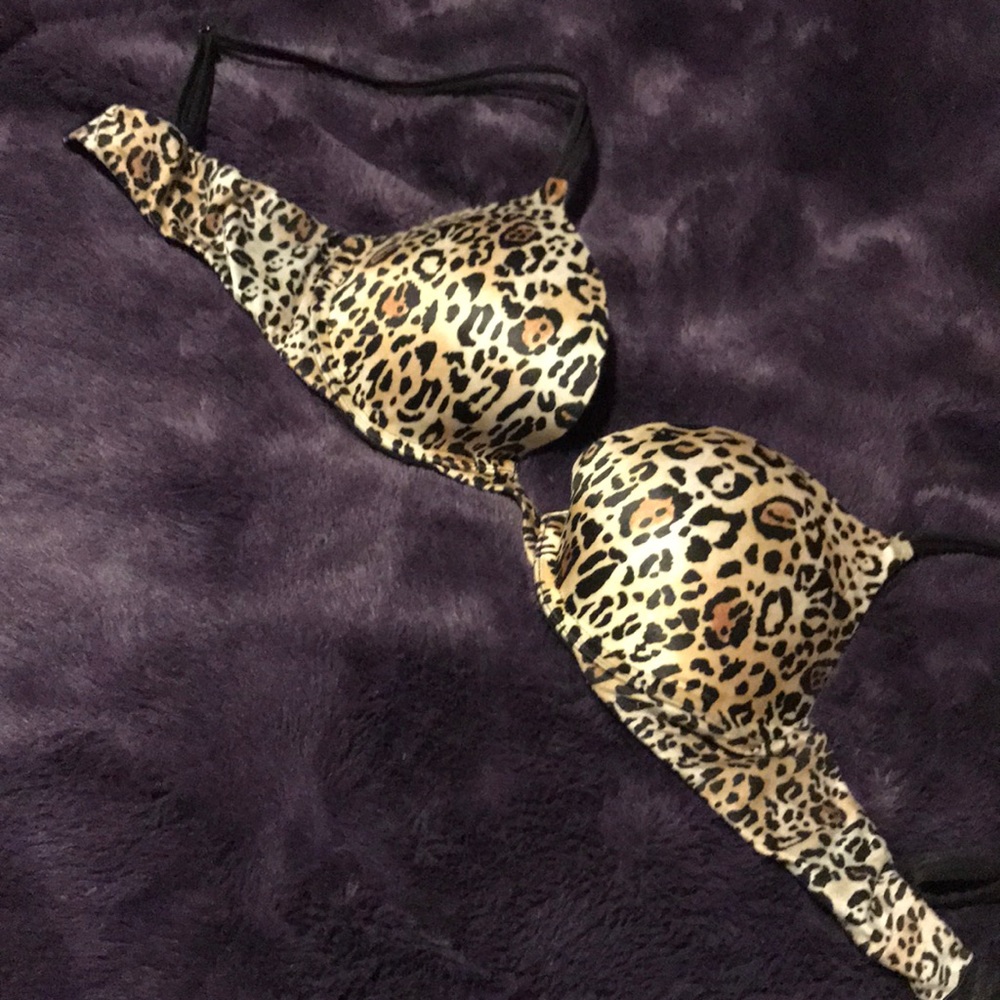 Victoria’s Secret push up bra